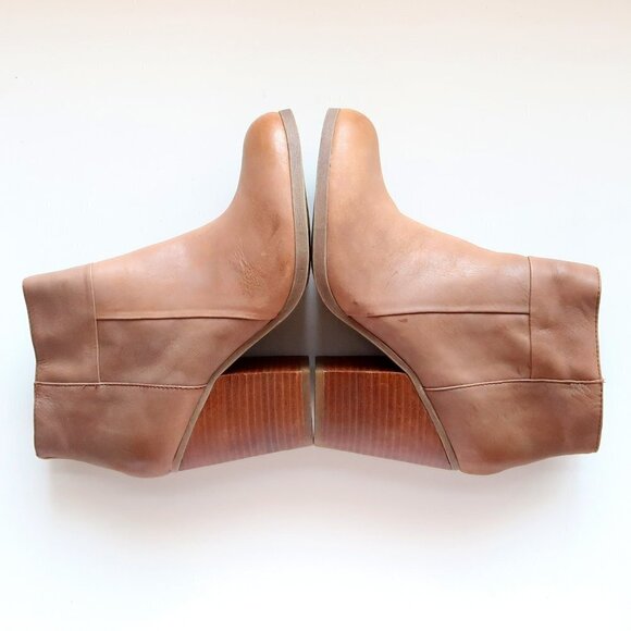 Reaction Kenneth Cole Tan Leather Round Toe Block Heel Ankle Boots / Booties 8 - Picture 9 of 16